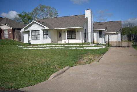 355 Leisure Lane Montgomery TX 77356