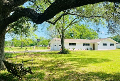 342 Franzen Street Winnie TX 77665