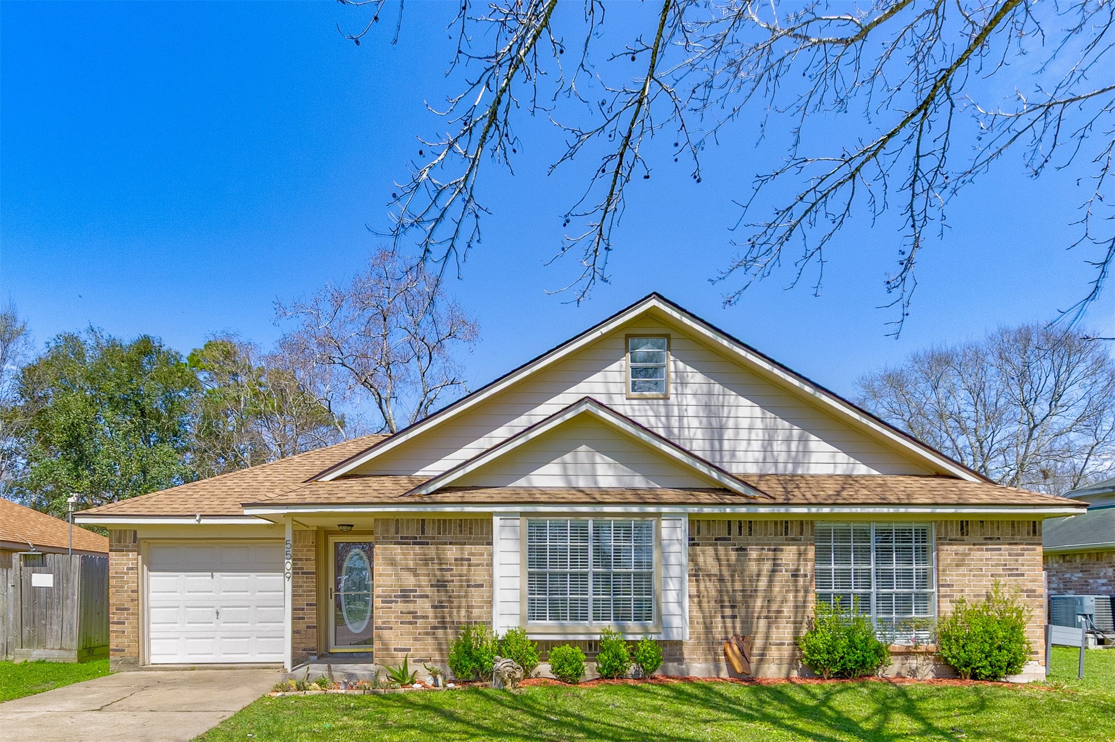 5509 Winding Brook Drive Dickinson TX 77539