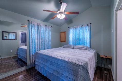 215 Center Street Cleveland TX 77327