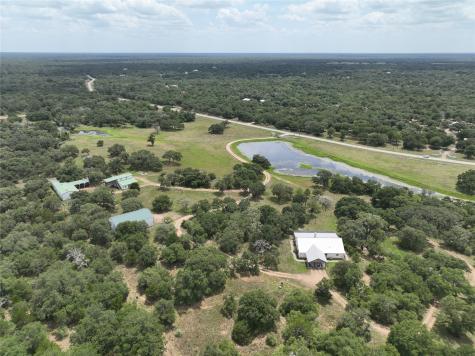 2003 Oakridge Road Weimar TX 78962