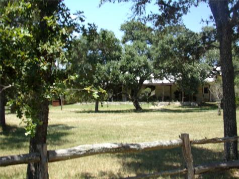 2003 Oakridge Road Weimar TX 78962