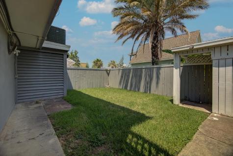 2128 59th Street Galveston TX 77551
