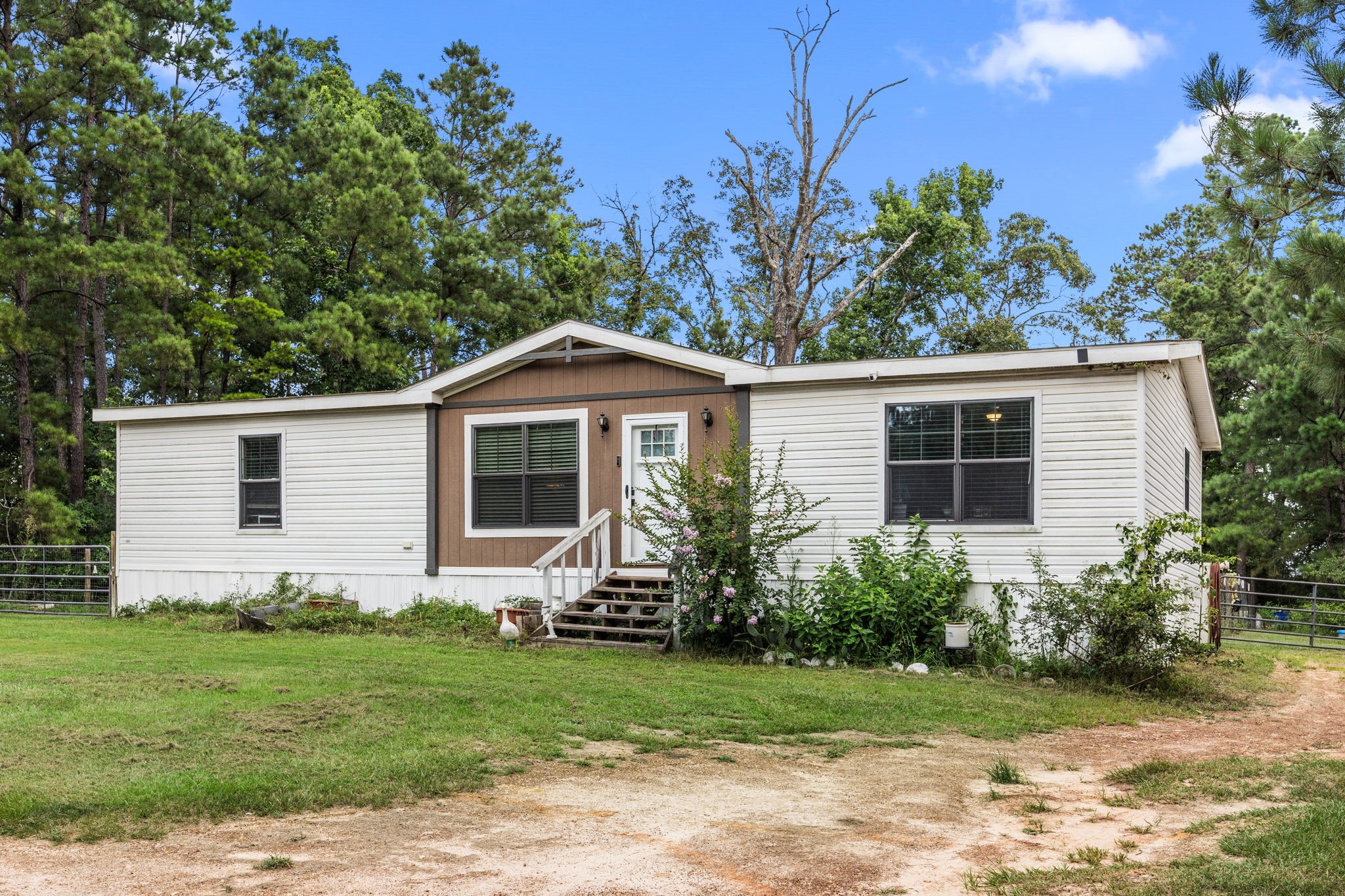 1000 Oak Ridge Road Willis TX 77378