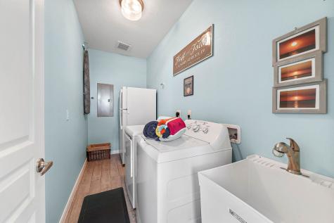 4211 Navarro Drive Galveston TX 77554