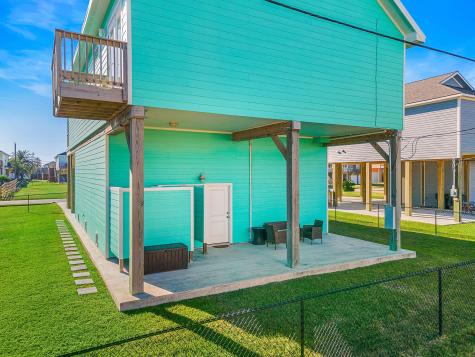 4211 Navarro Drive Galveston TX 77554