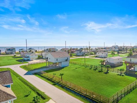 4211 Navarro Drive Galveston TX 77554