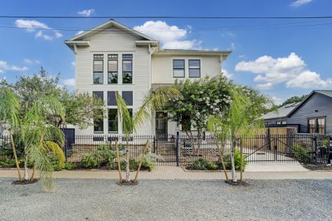 2105 Kane Street Houston TX 77007
