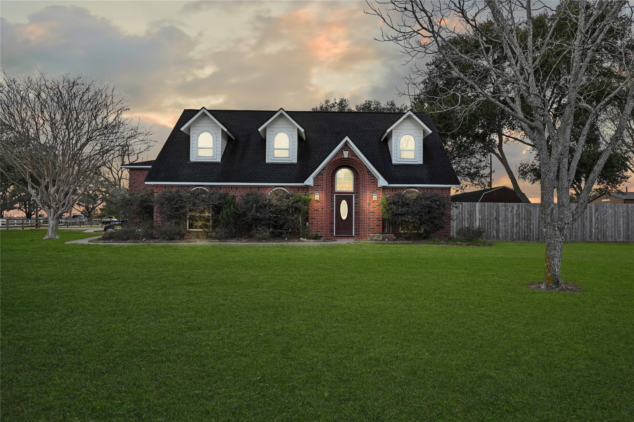 1302 Oaks Court Sealy TX 77474