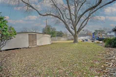 2007 Geney Street Brenham TX 77833