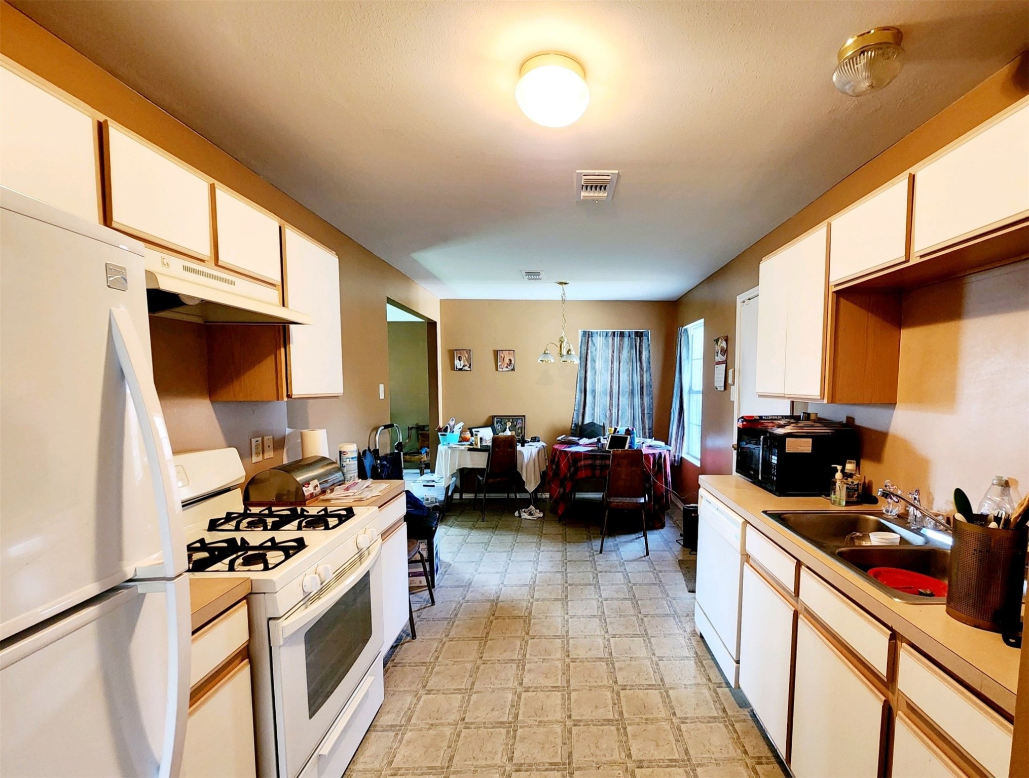 12611 Roxdale Ridge Drive Houston TX 77044