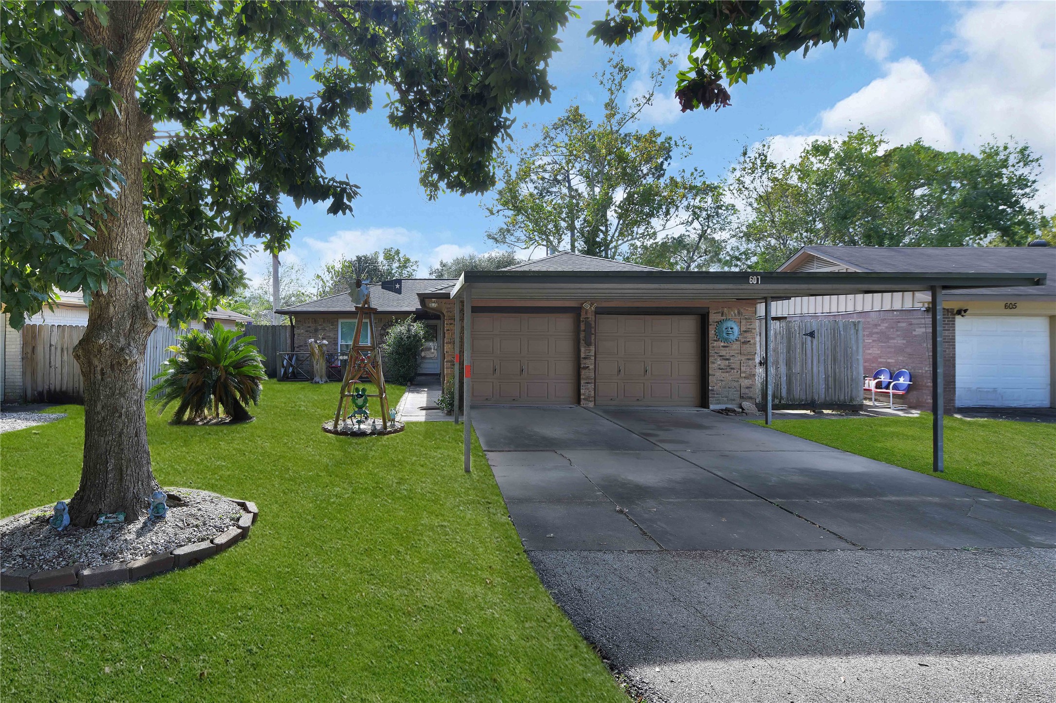 607 David Avenue League City TX 77573