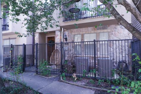 5811 Lacy Street Houston TX 77007