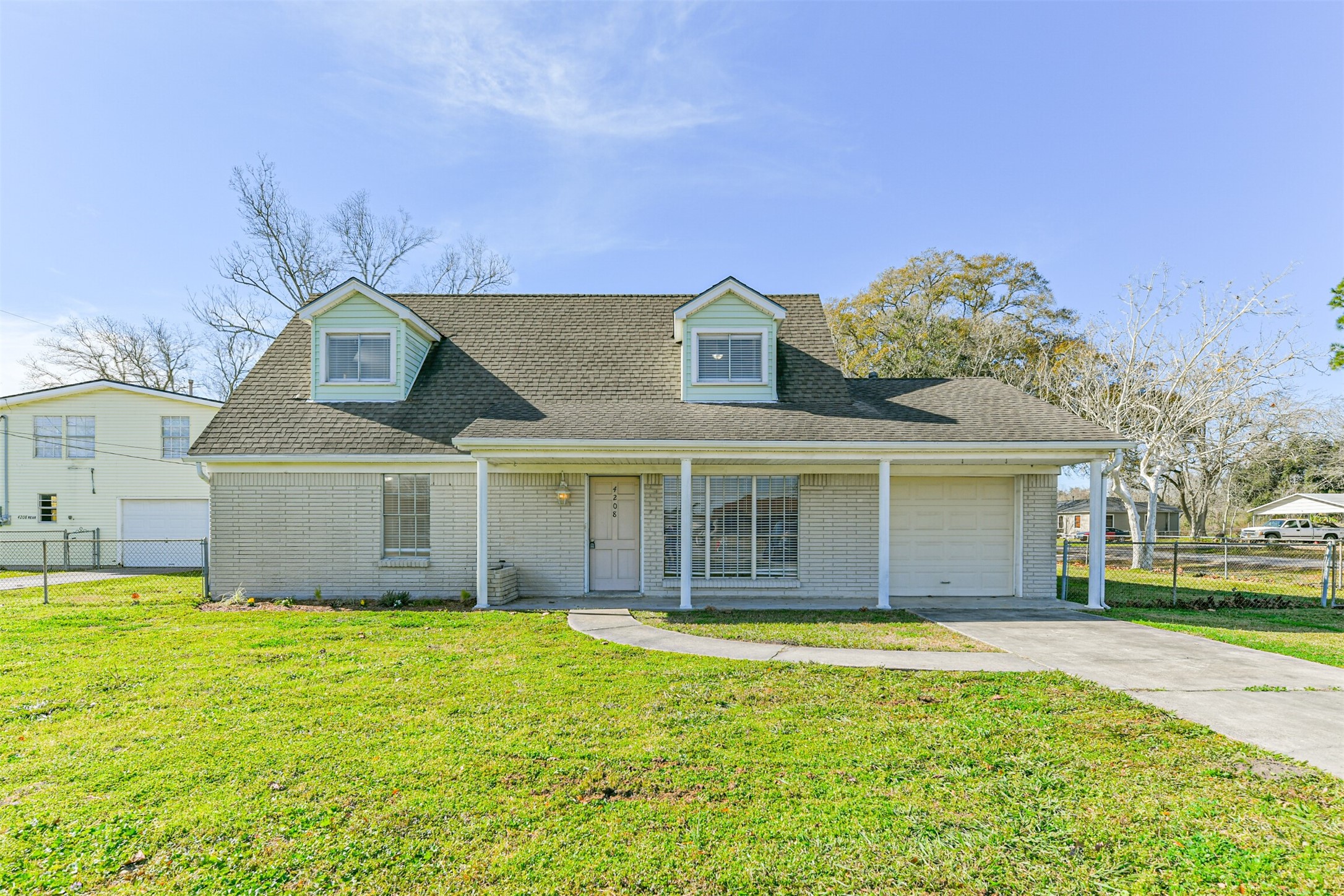 4208 Avenue Q 1/2 Santa Fe TX 77510