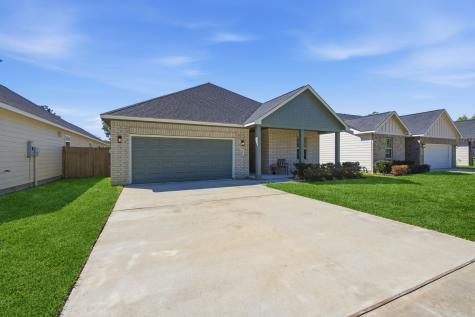 710 Duncan Avenue Cleveland TX 77327