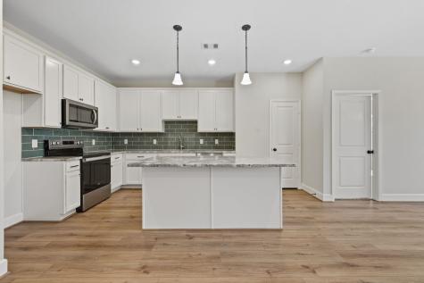 710 Duncan Avenue Cleveland TX 77327