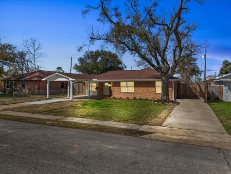 2413 Estate Drive Deer Park TX 77536