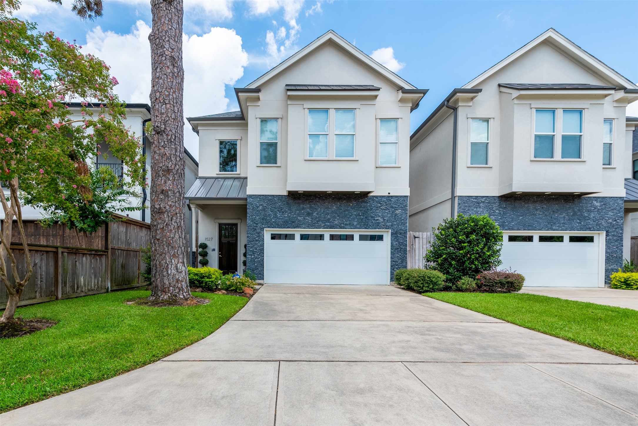 1527 Early Lane Houston TX 77055