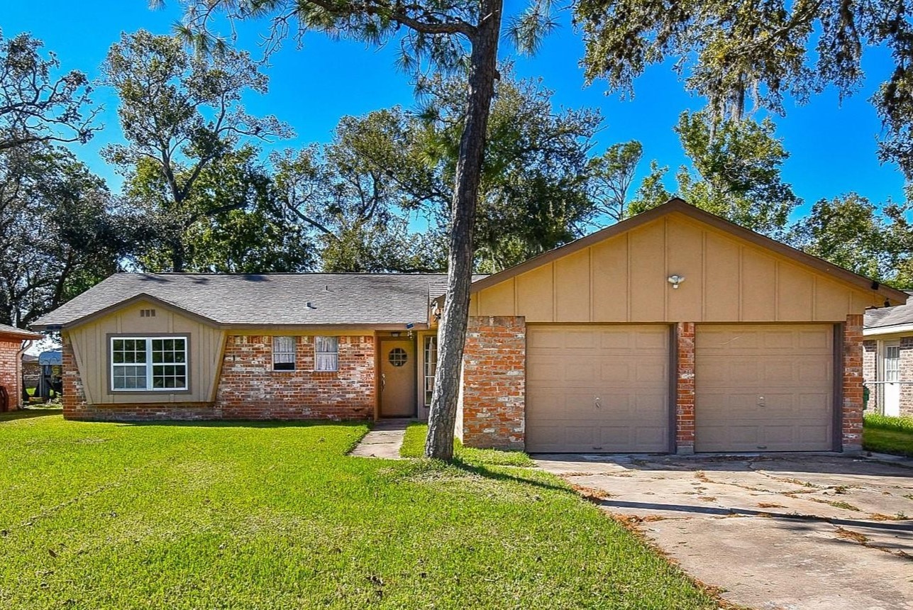 731 Hollyhock Street Richwood TX 77531