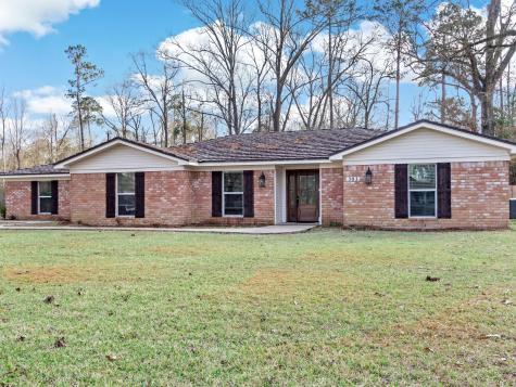 303 Pinemont Drive Sour Lake TX 77659