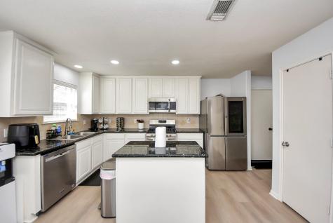 1054 Inverness Cove Dickinson TX 77539