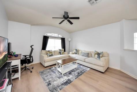 1054 Inverness Cove Dickinson TX 77539