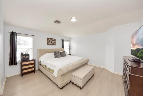 1054 Inverness Cove Dickinson TX 77539