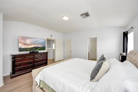 1054 Inverness Cove Dickinson TX 77539