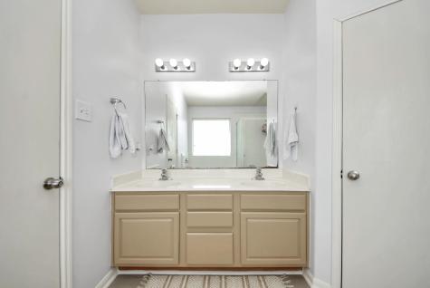 1054 Inverness Cove Dickinson TX 77539