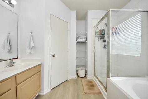 1054 Inverness Cove Dickinson TX 77539