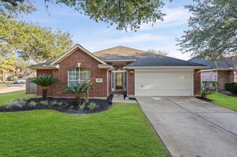 2238 Village Dale Avenue Houston TX 77059