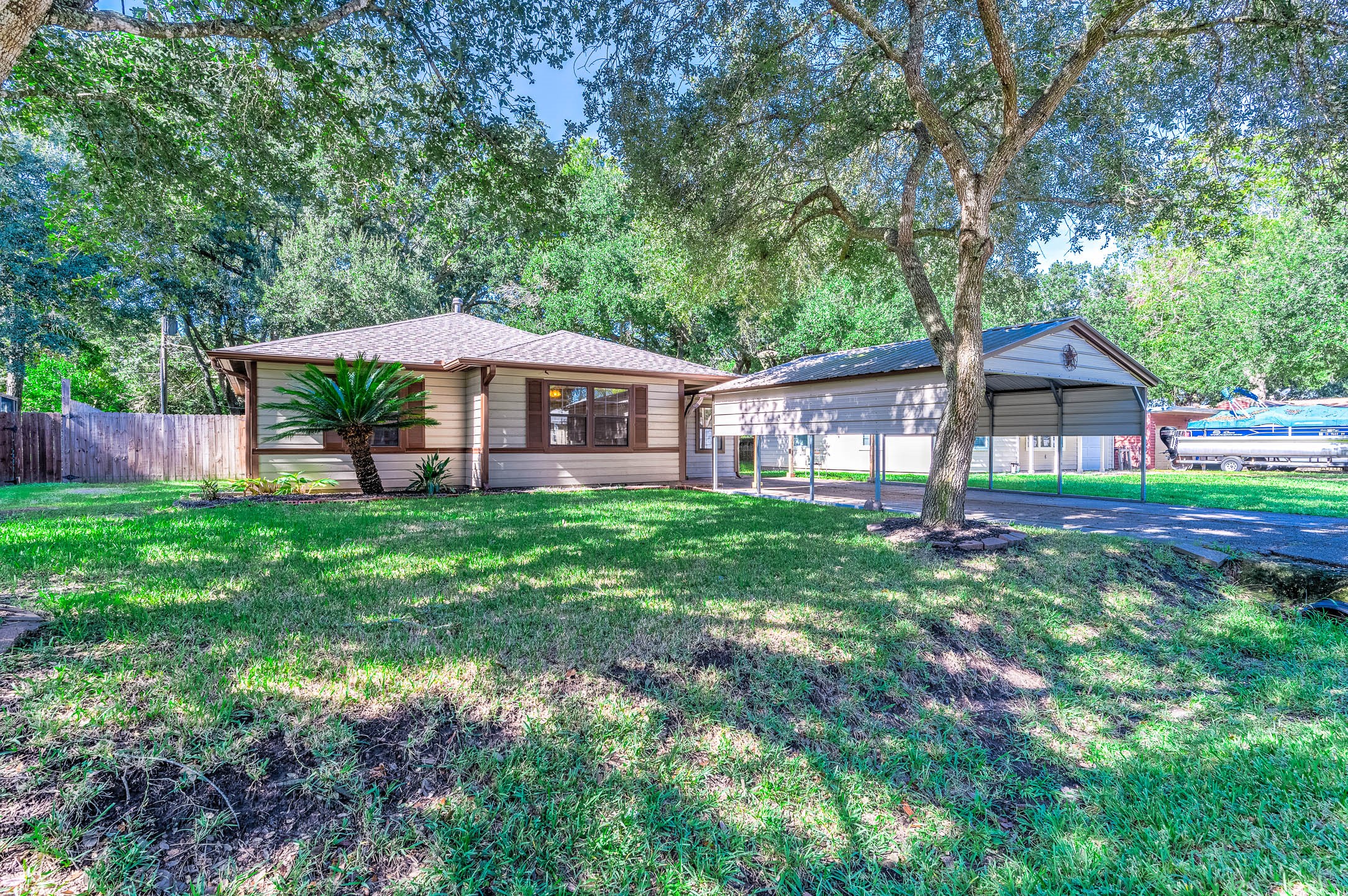233 Mclemore Drive Alvin TX 77511