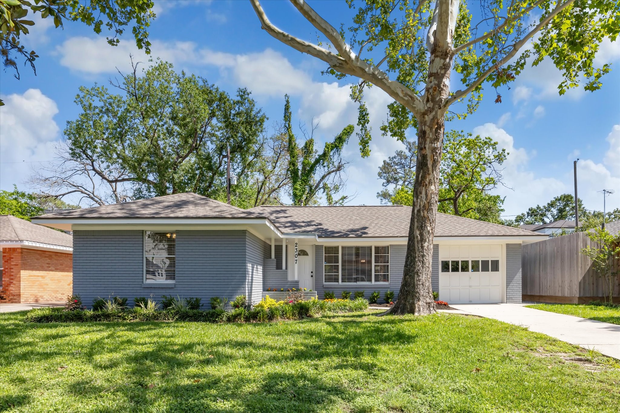 2307 Gardenia Drive Houston TX 77018