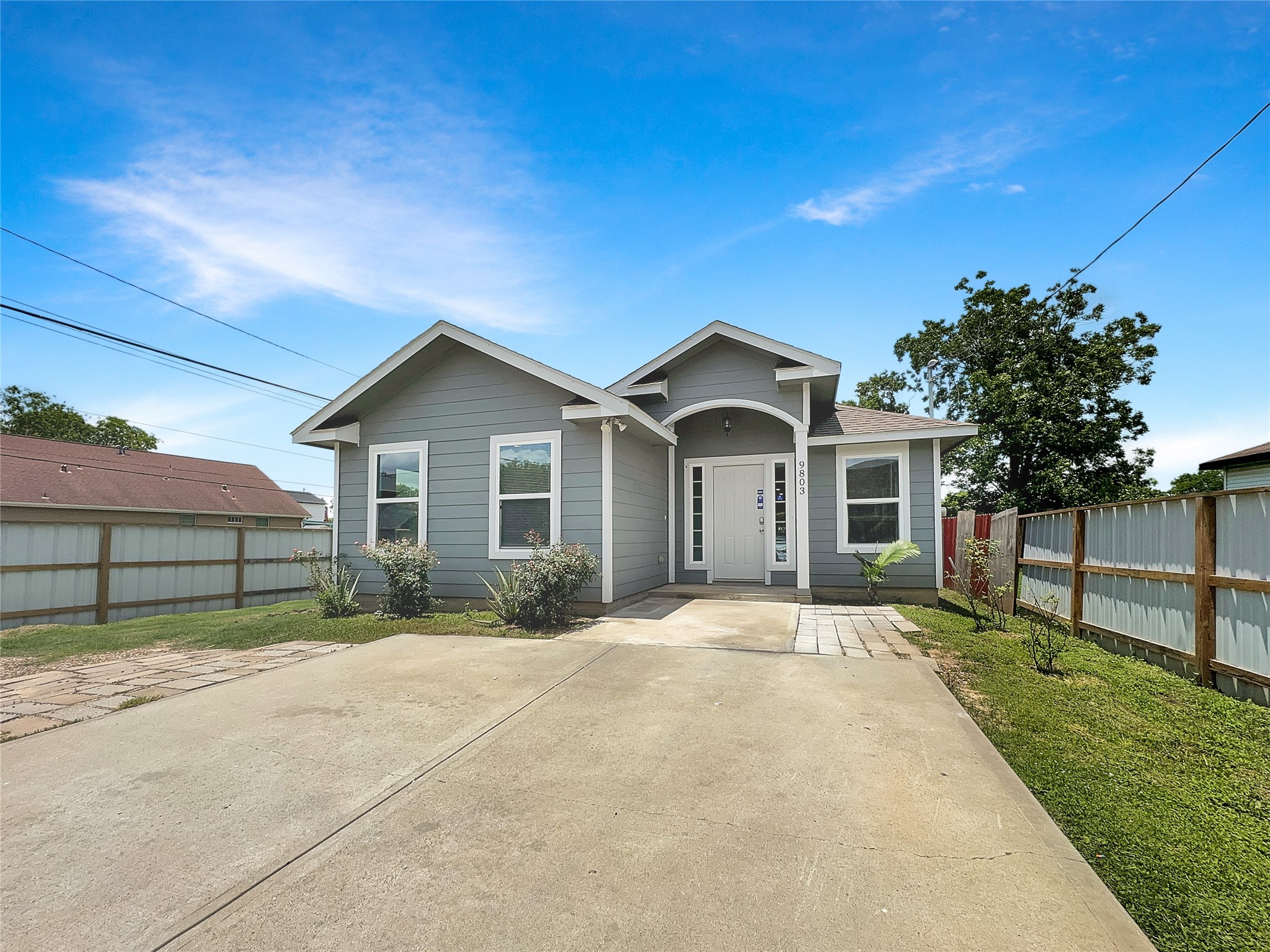 9803 Mimbrough Street Houston TX 77029