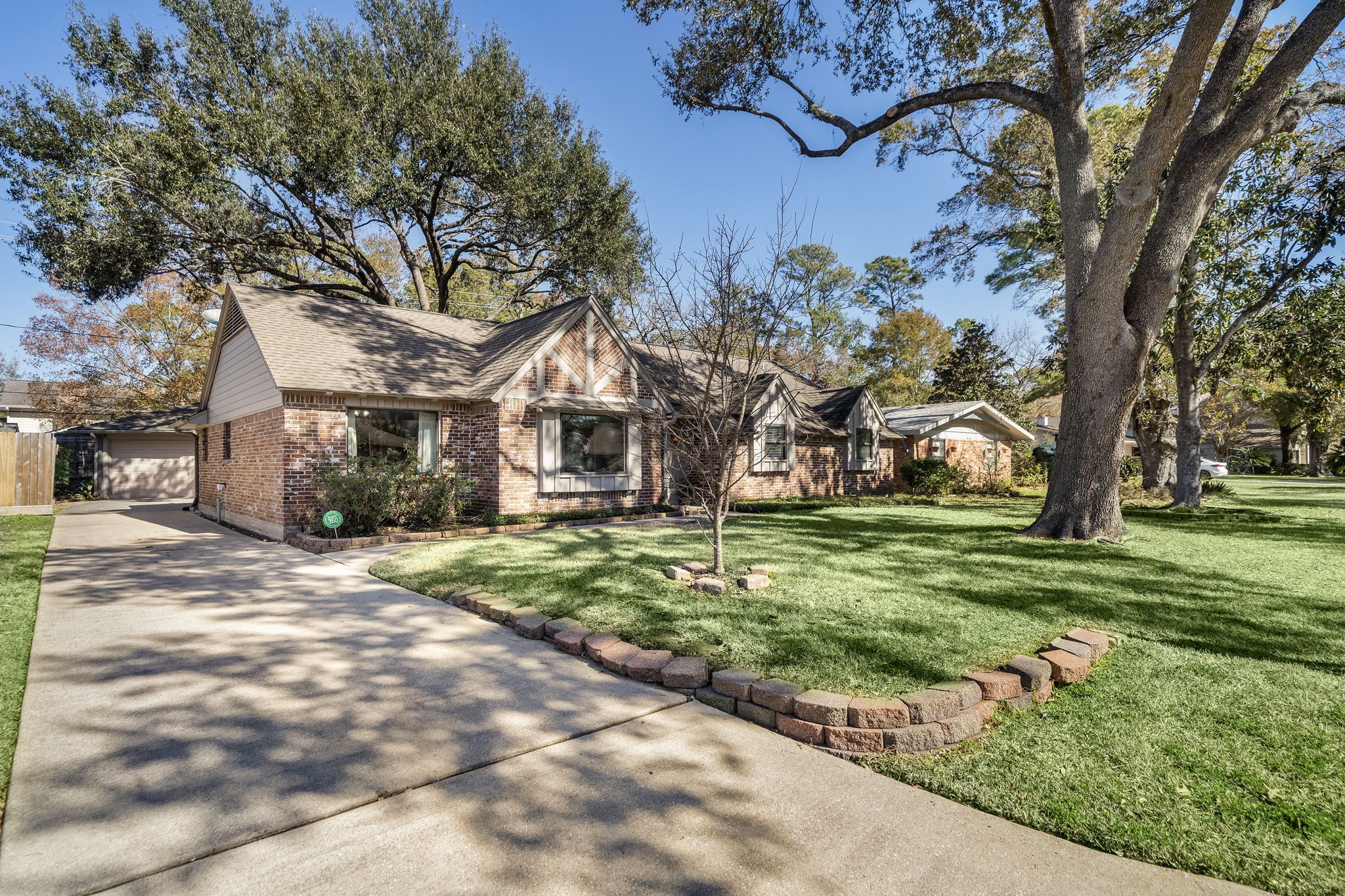 10306 Barwood Drive Houston TX 77043