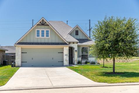 2000 Birdie Court Navasota TX 77868