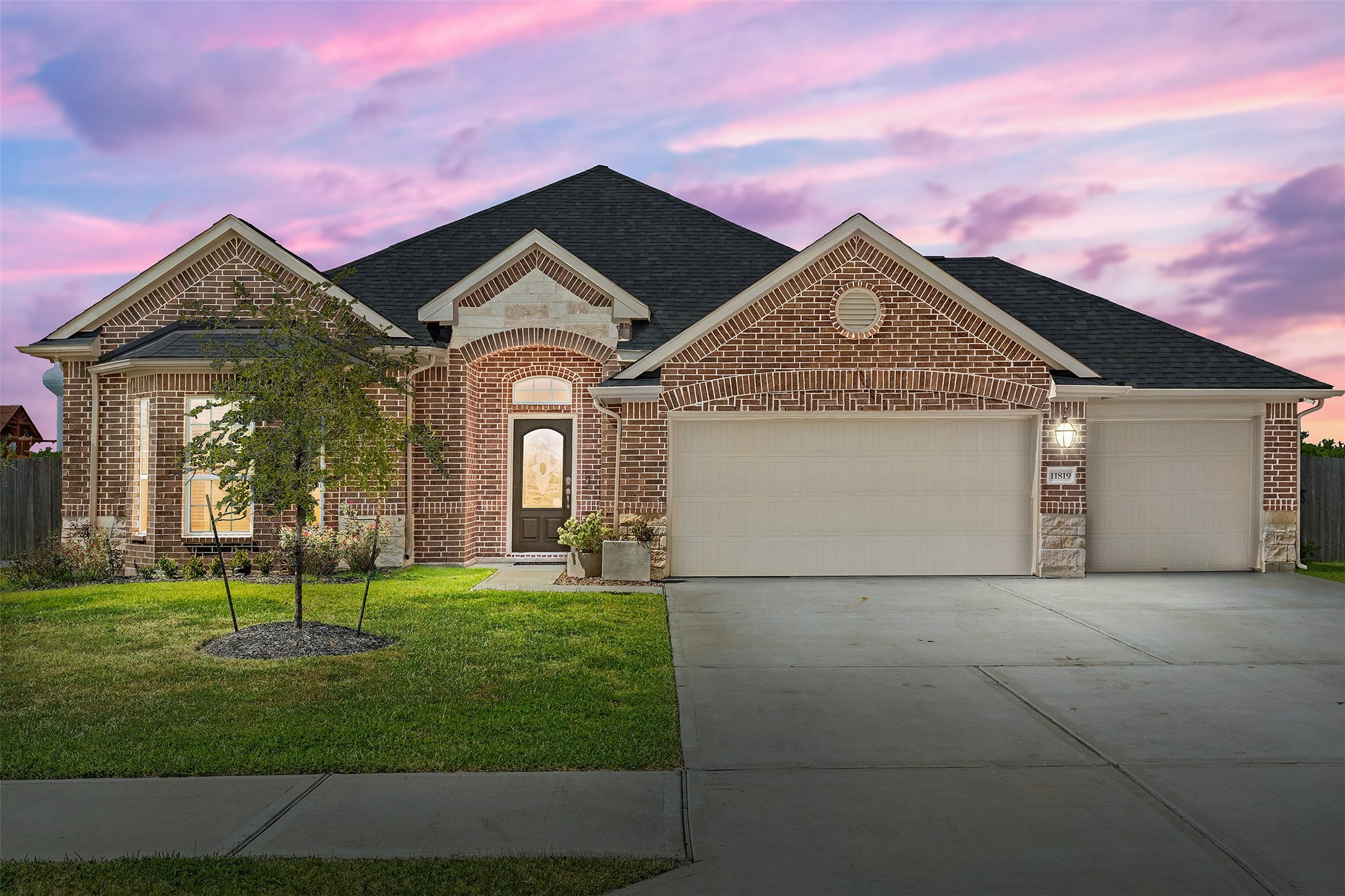 11819 Champions Forest Drive Dayton TX 77535