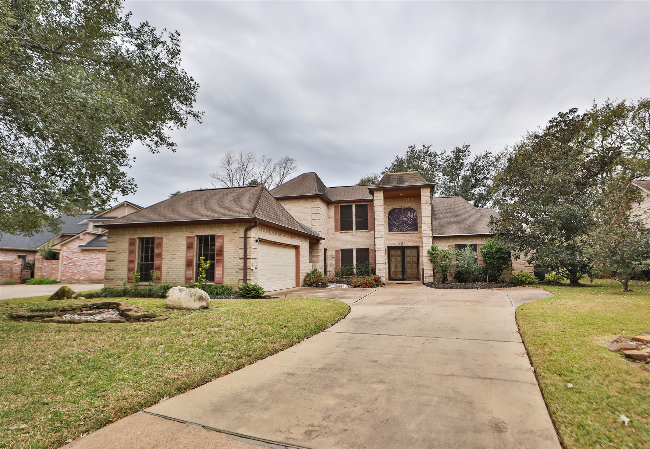 7411 W Suddley Castle Street Houston TX 77095