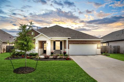 439 Hunters Crossing Drive Sealy TX 77474