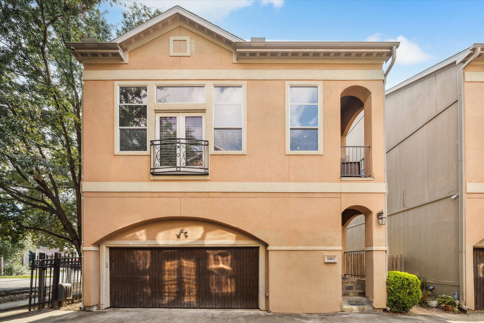 5608 Kansas Street F Houston TX 77007