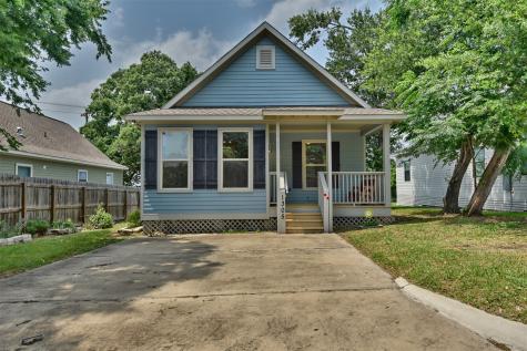 1305 Simon Avenue Brenham TX 77833