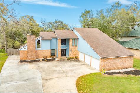 325 Huckleberry Drive Lake Jackson TX 77566