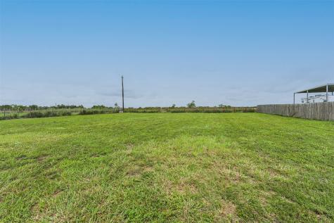 8714 Los Robles Avenue Alvin TX 77511