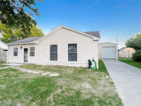 1205 Heights Street El Campo TX 77437