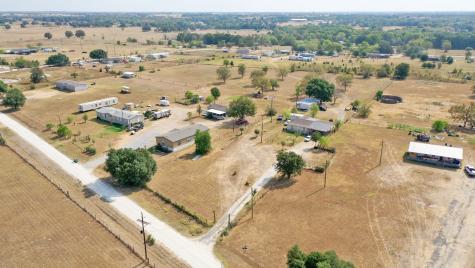 1727 Mustang Loop Madisonville TX 77864