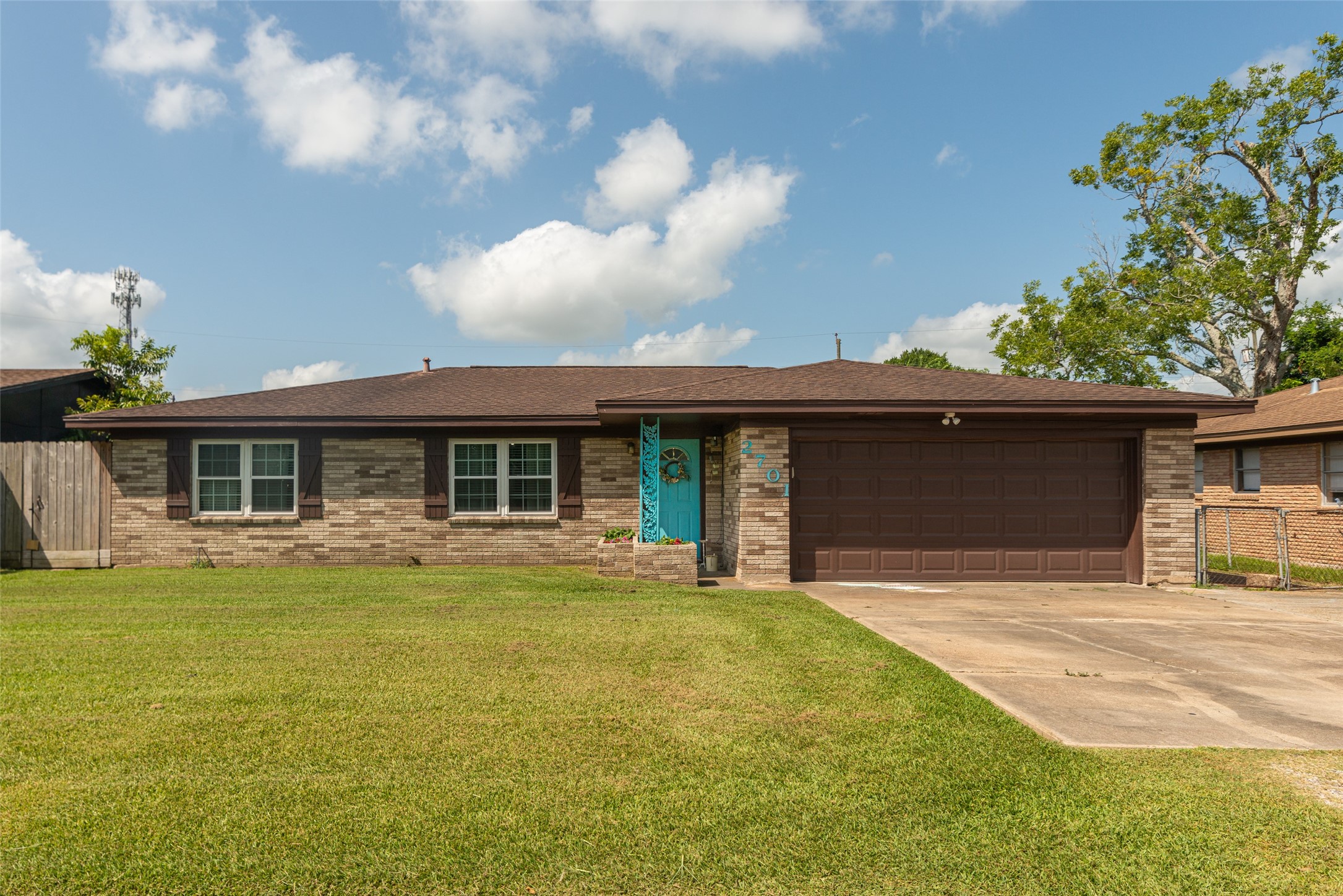 2701 California Street Nederland TX 77627