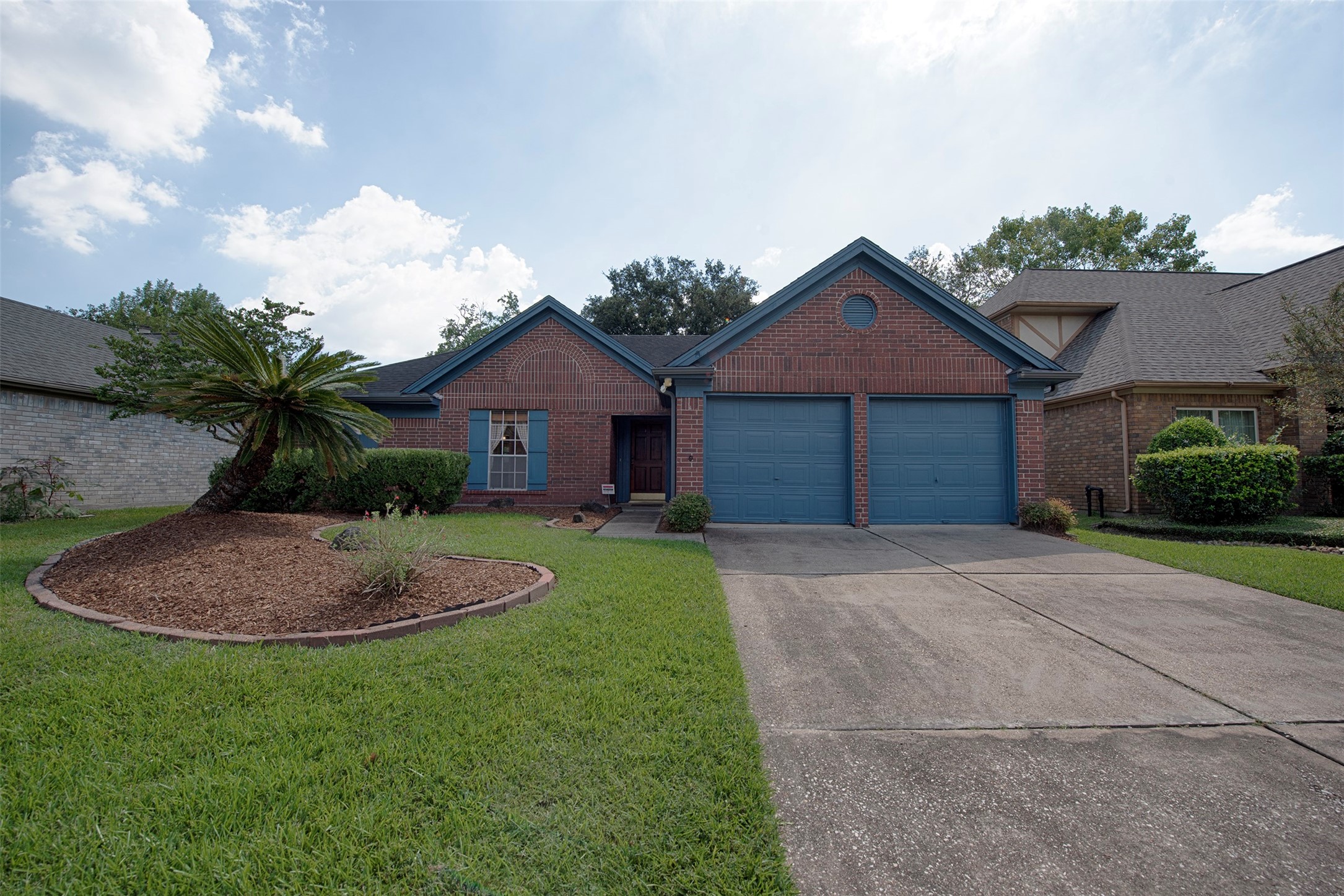 4735 Five Knolls Drive Friendswood TX 77546
