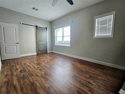 614 N York Street Houston TX 77003