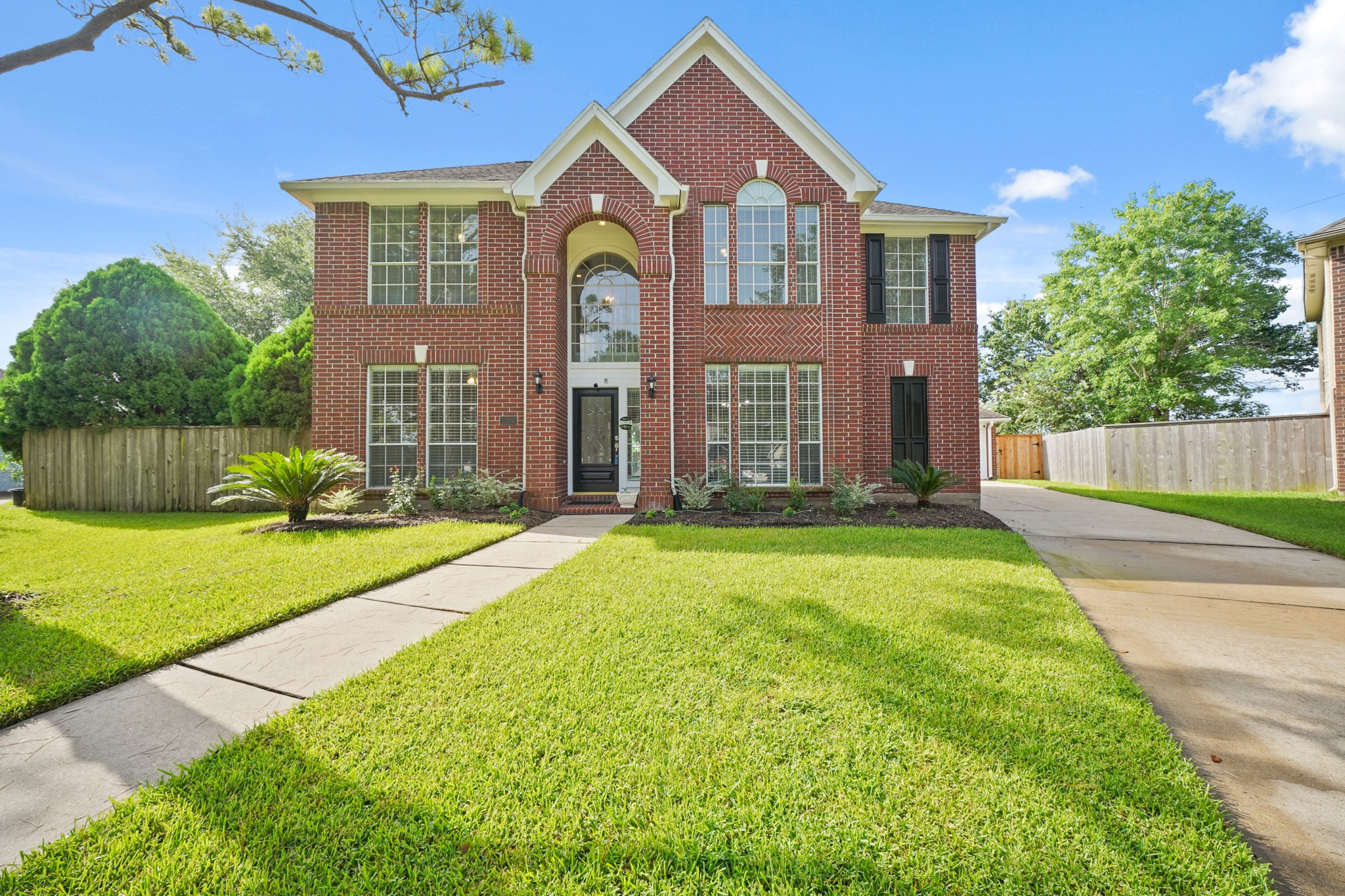 1106 Knoll Crest Court Sugar Land TX 77479