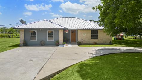17207 Mcdonald Road Alvin TX 77511